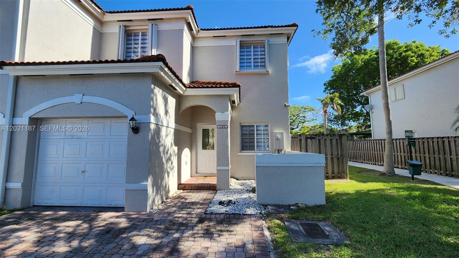Property photo # 0