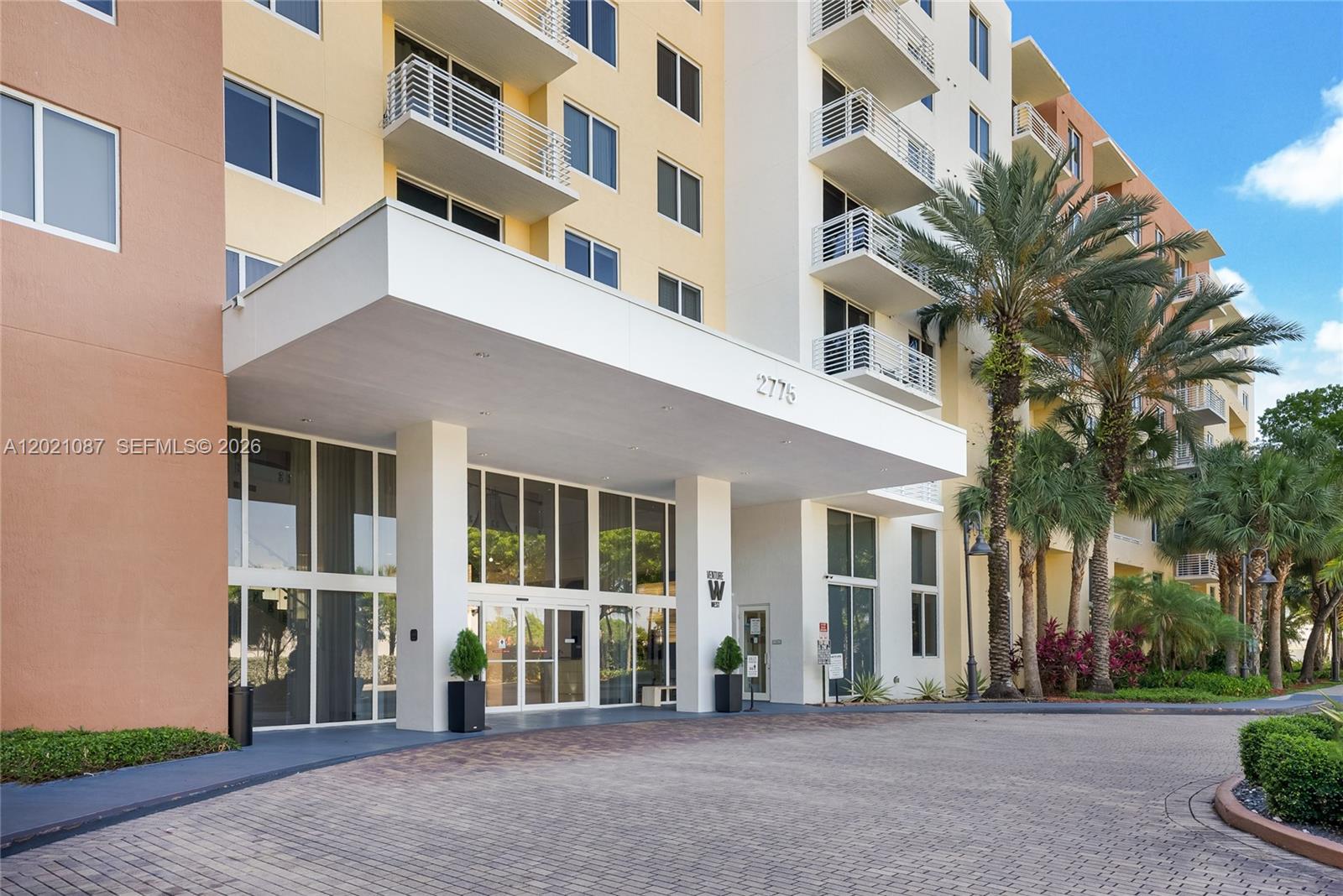 Venture At Aventura West
