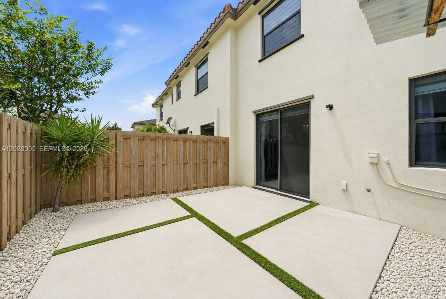 Property photo # 2