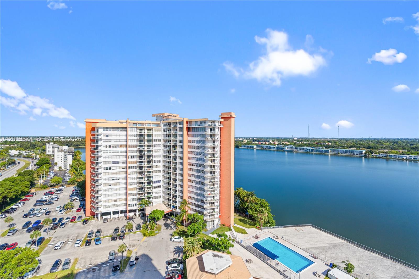 Buckley Towers Condo - Ea