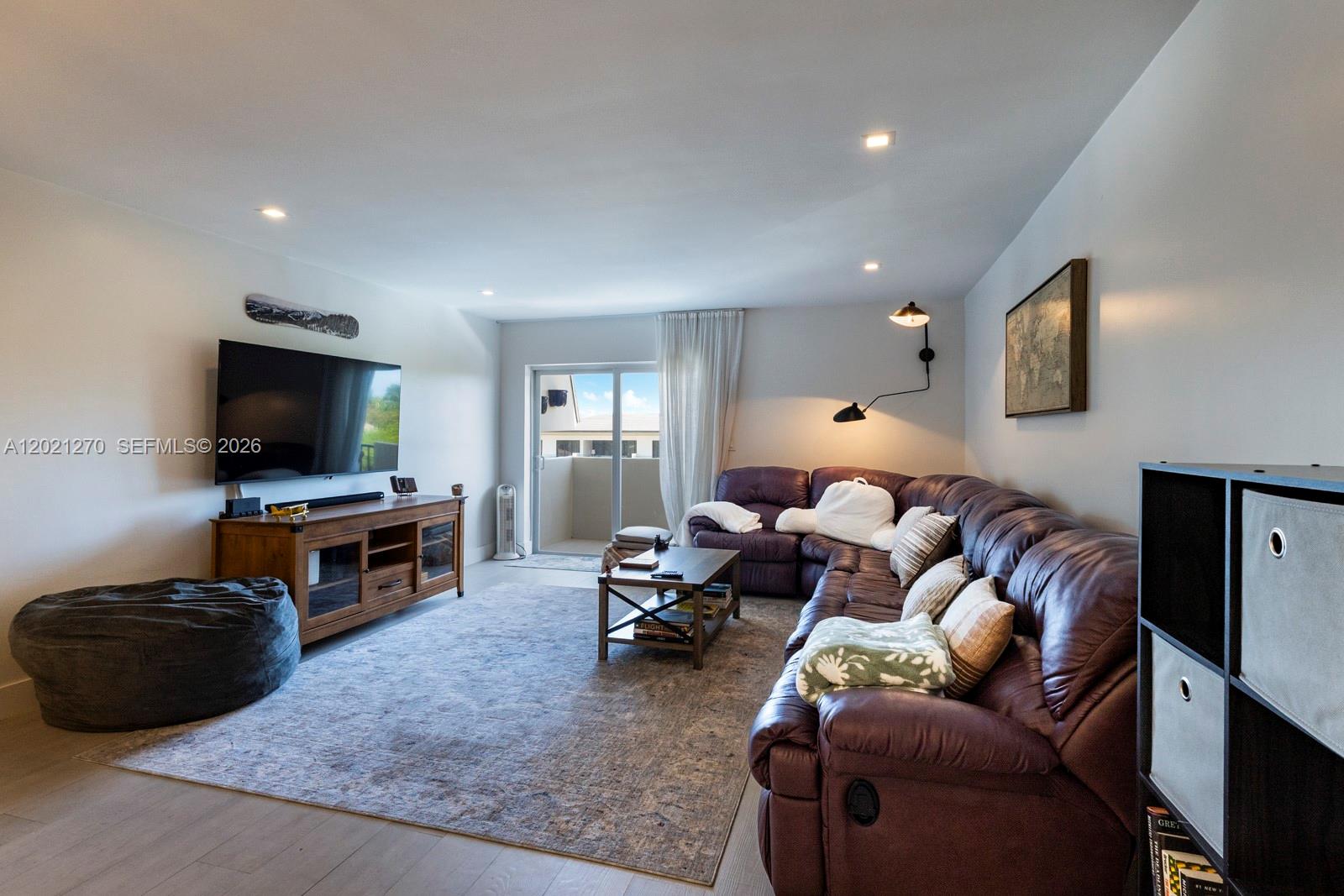 Property photo # 8