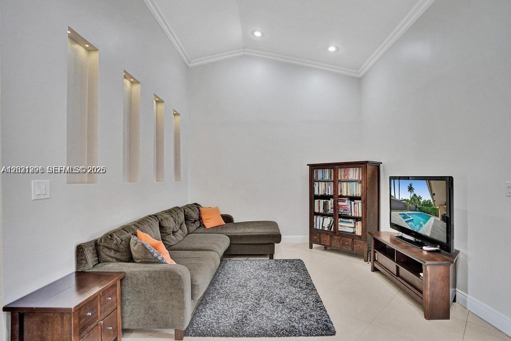 Property photo # 9