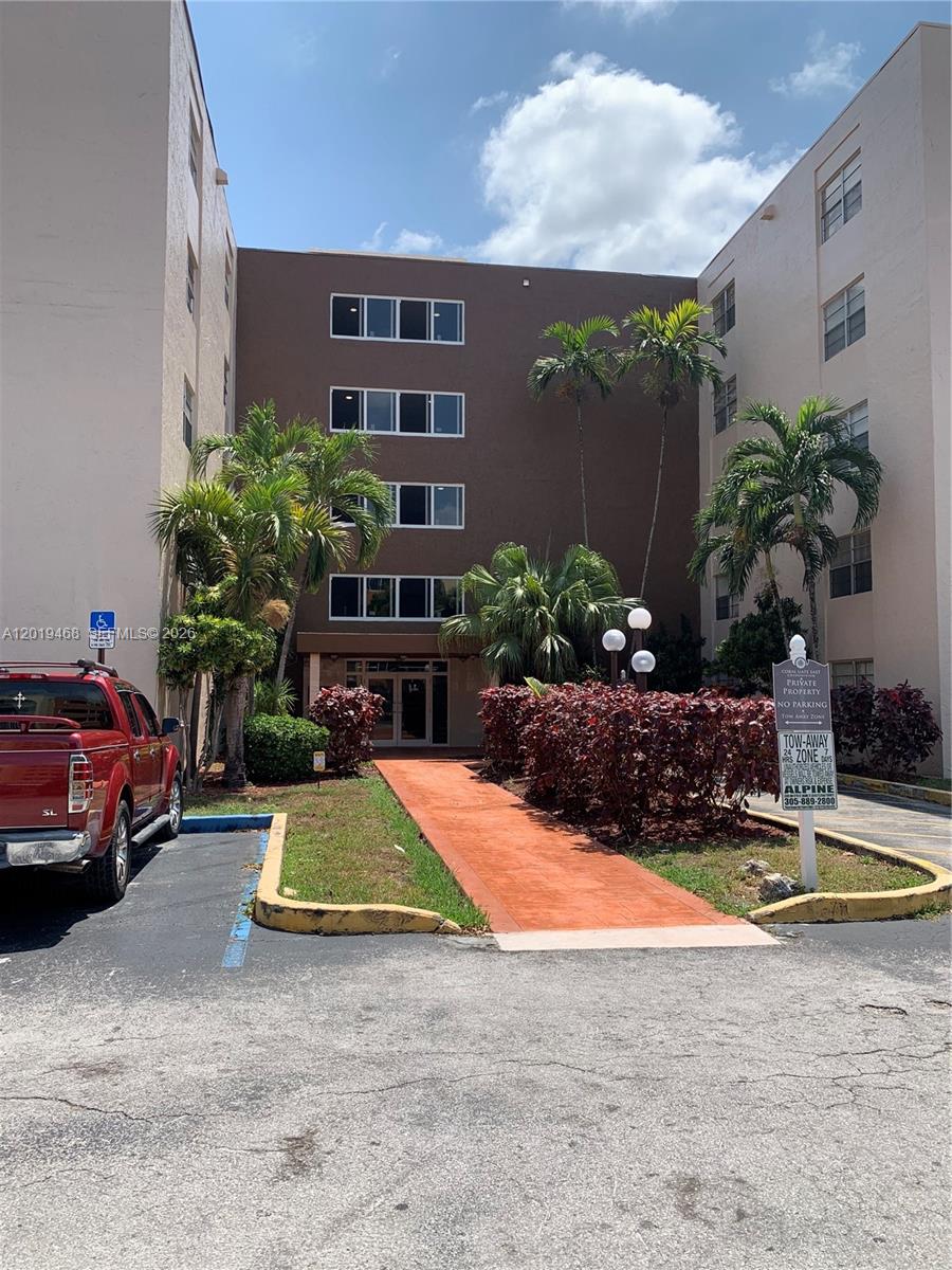Coral Gate East Condo