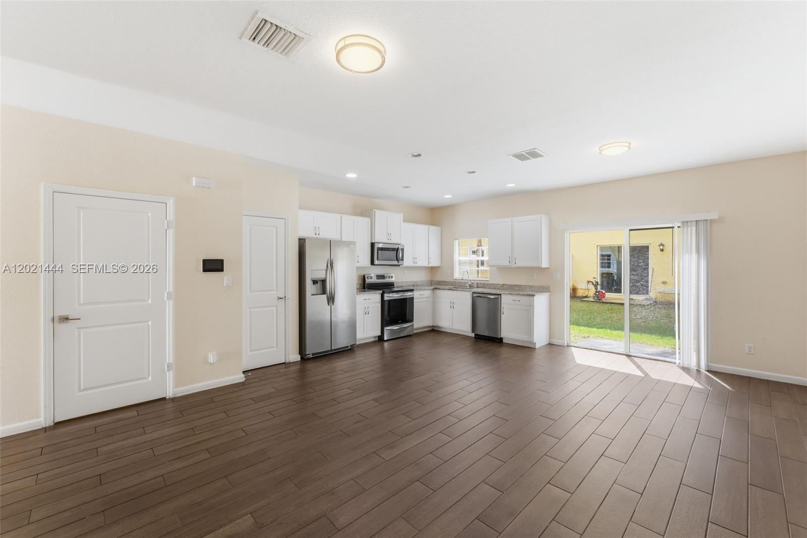 Property photo # 9