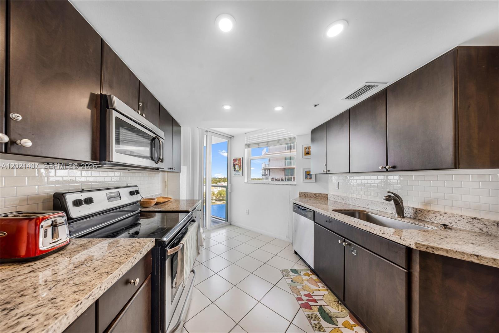 Property photo # 6