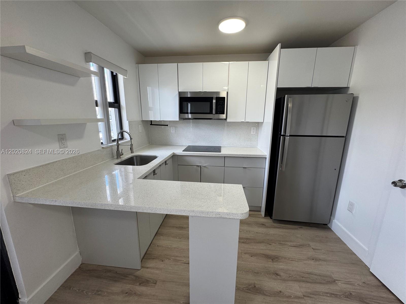 Property photo # 8