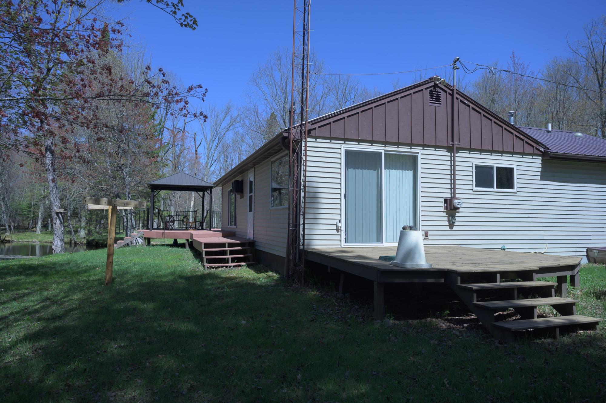 River Property Property 743 Woodlawn Rd Photo 8