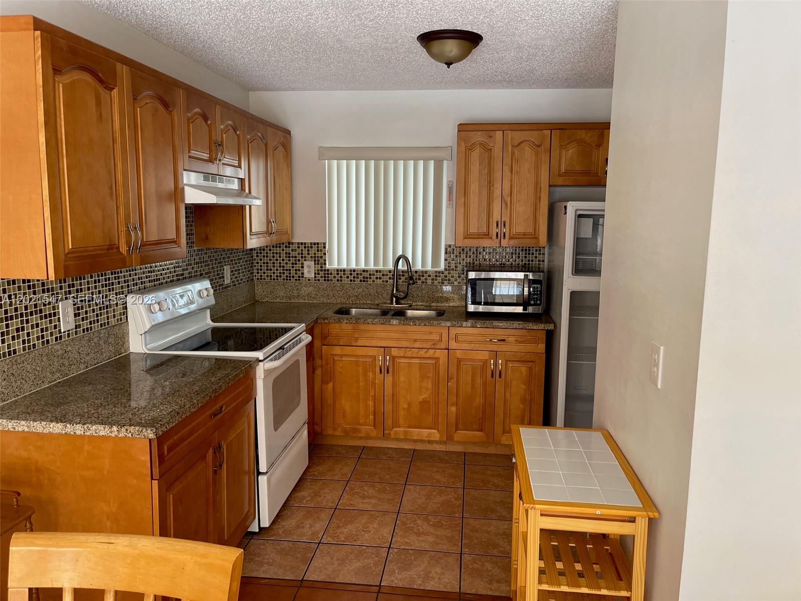 Property photo # 6
