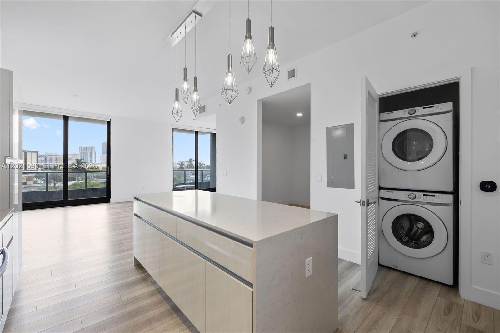 Mondrian Hallandale