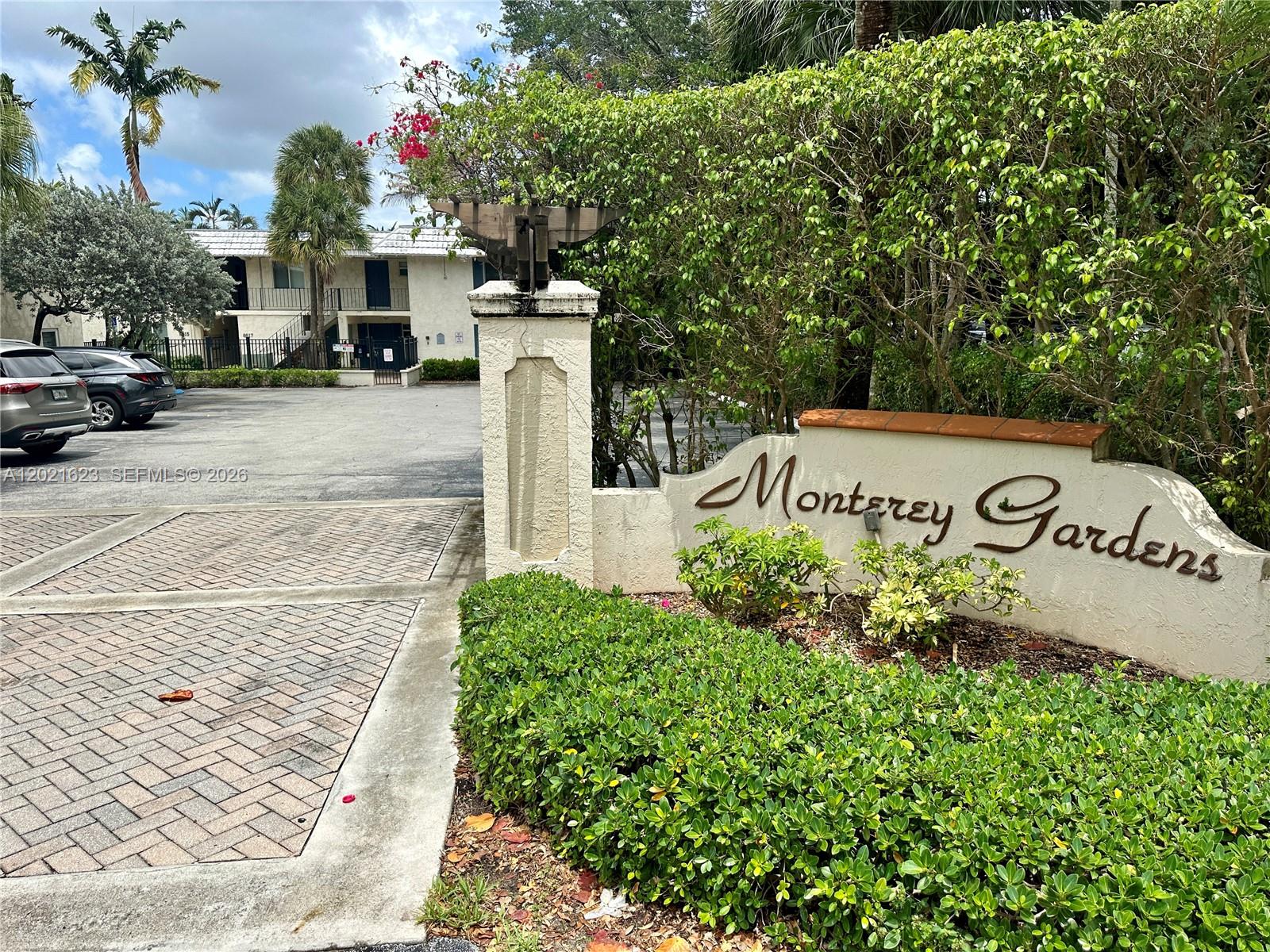 Monterey Gardens Of Pinec
