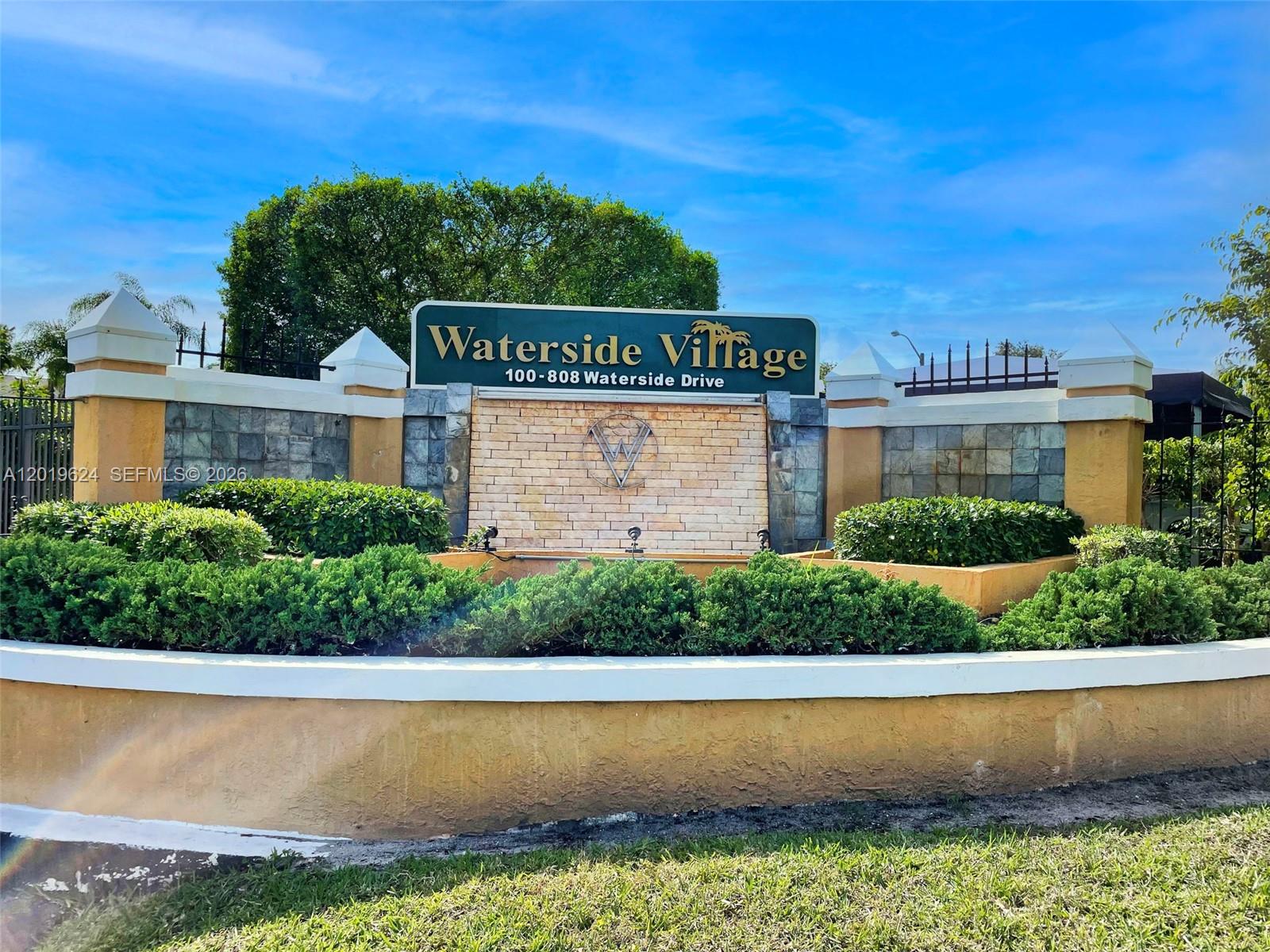 Homes for sale in Hypoluxo, FL | 341 Waterside Dr #341, Hypoluxo, FL 33462 | MLS# A12019624