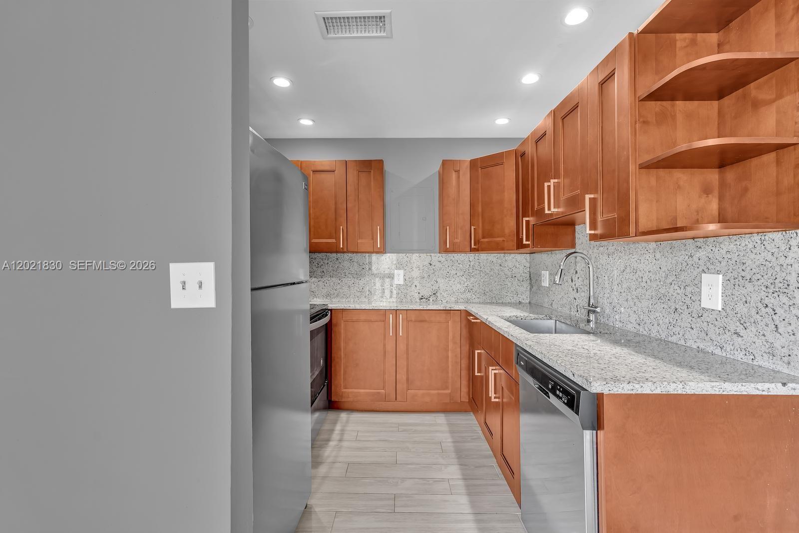 Property photo # 7
