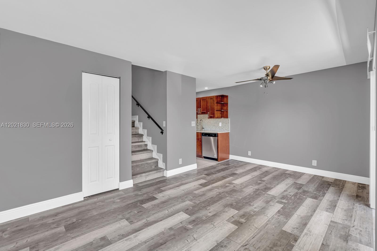 Property photo # 6