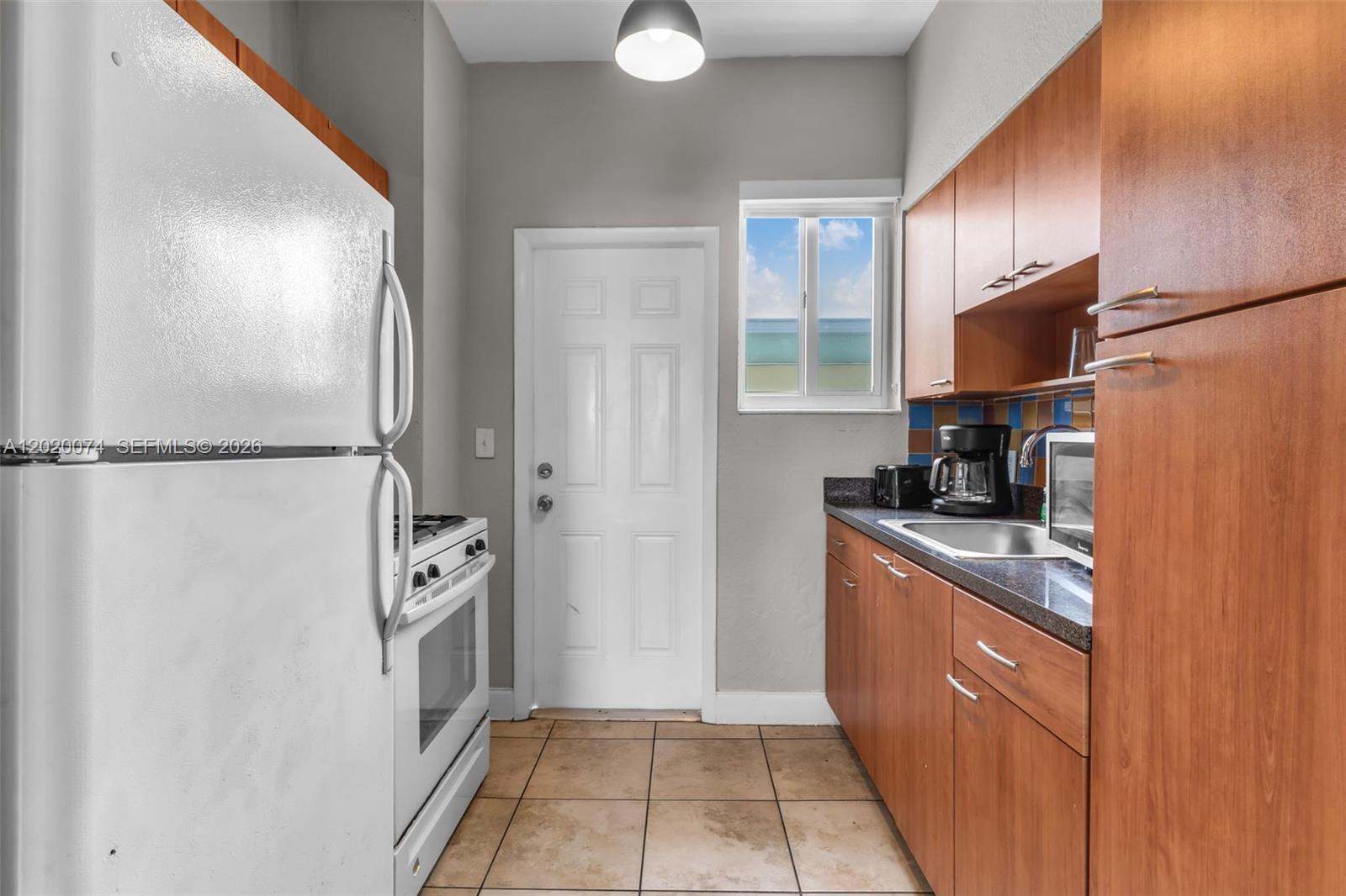 Property photo # 8