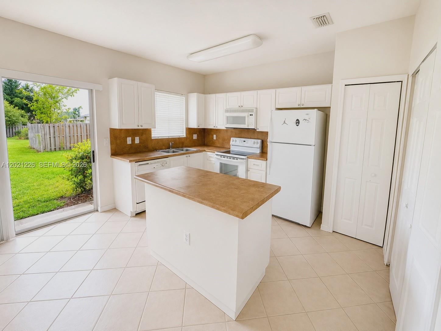 Property photo # 7