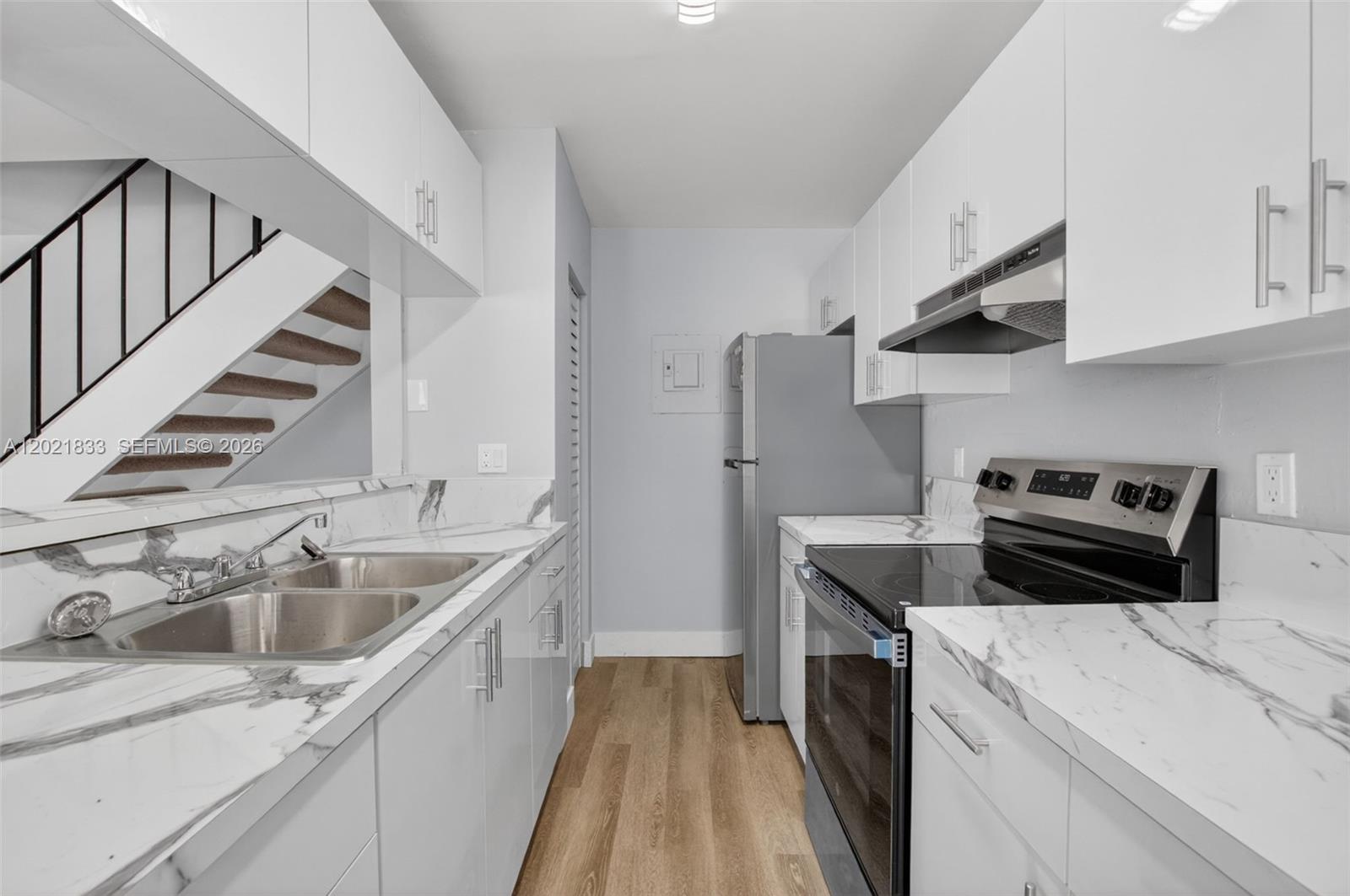 Property photo # 2
