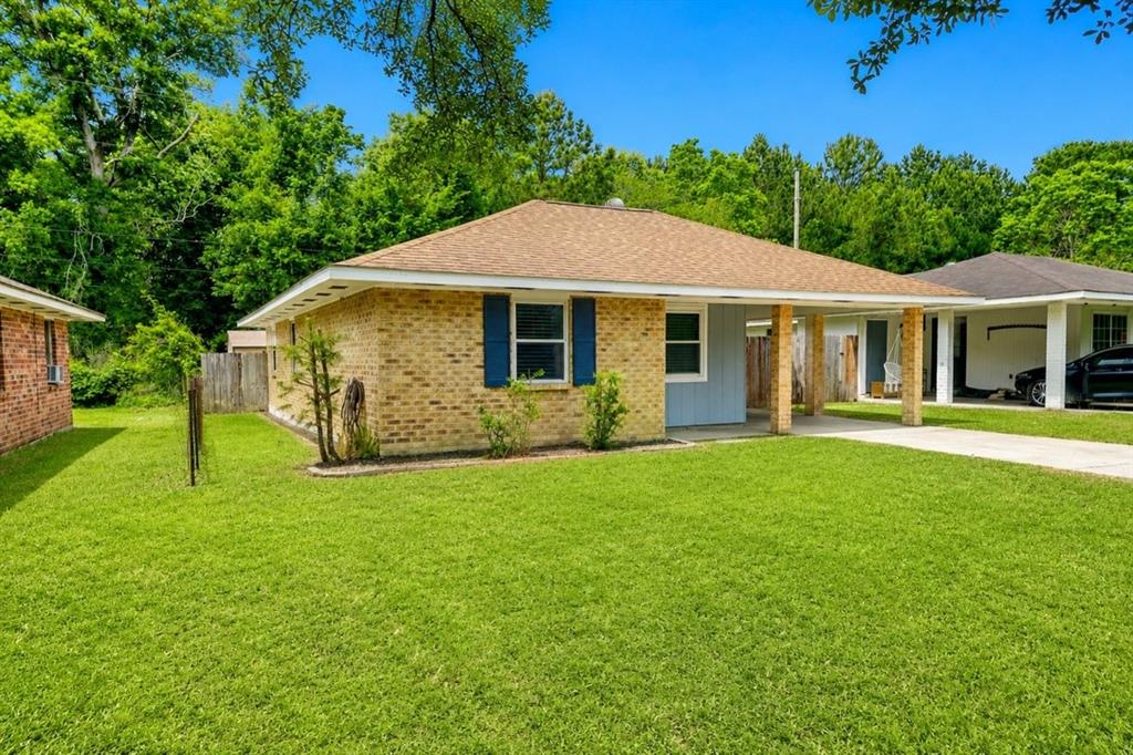 Homes for sale in Denham Springs, LA | 25623 Rosedown Dr, Denham Springs, LA 70726 | MLS# 2558811