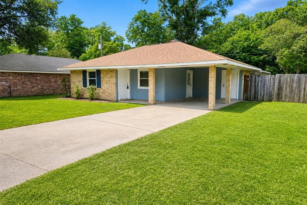 Homes for sale in Denham Springs, LA | 25623 Rosedown Dr, Denham Springs, LA 70726 | MLS# 2558811