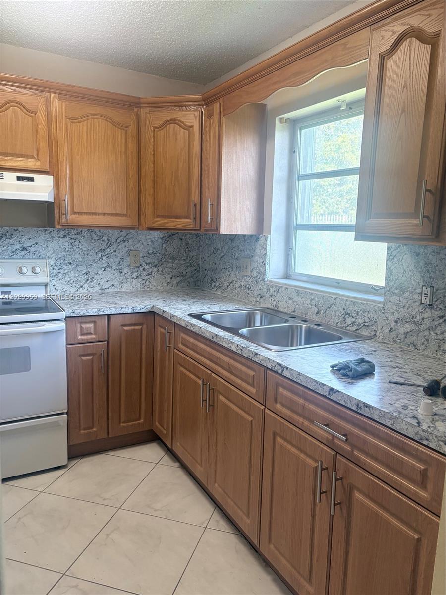 Property photo # 4