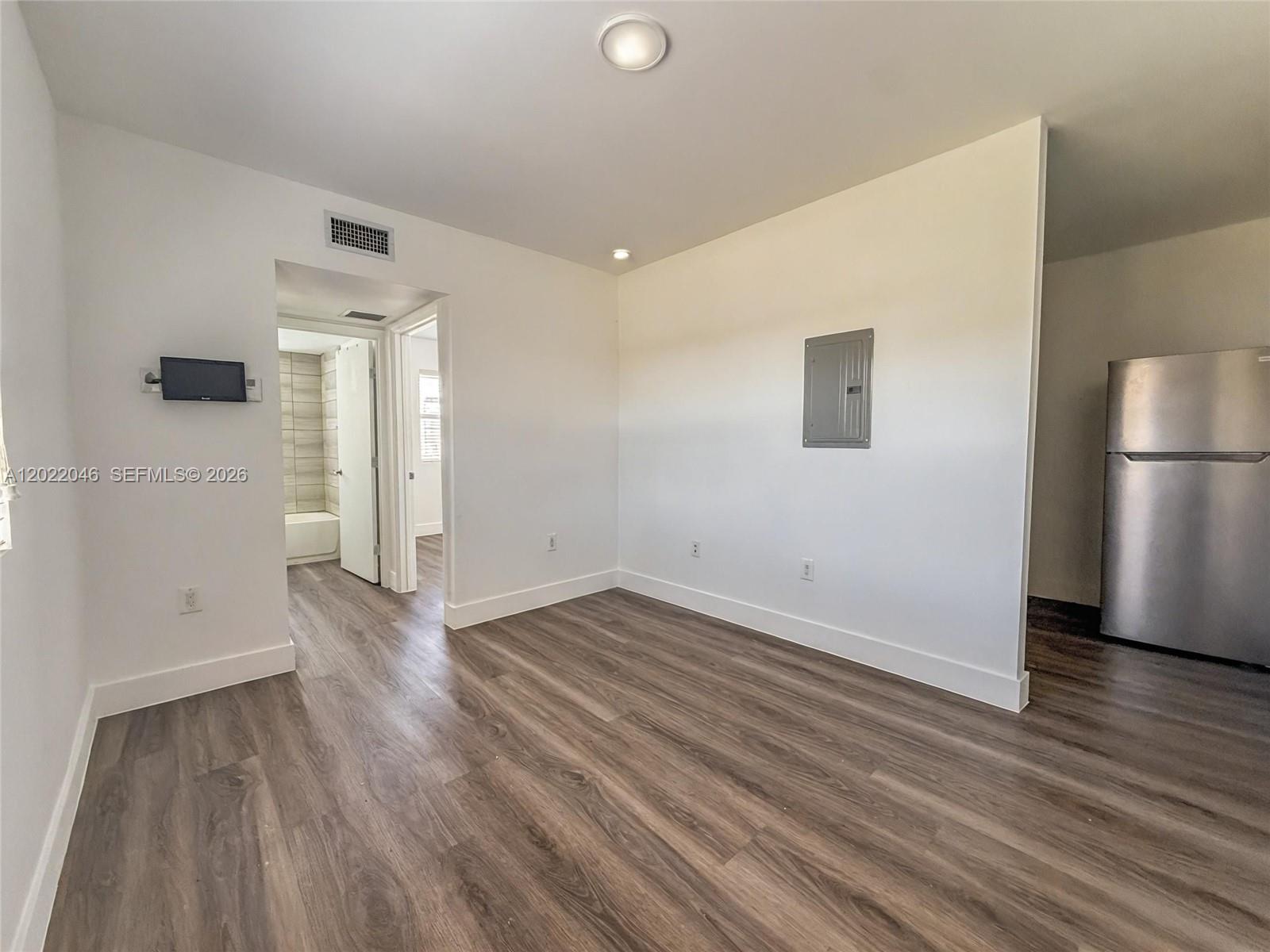 Property photo # 2