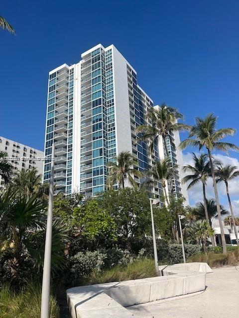 Mirasol Ocean Towers Cond
