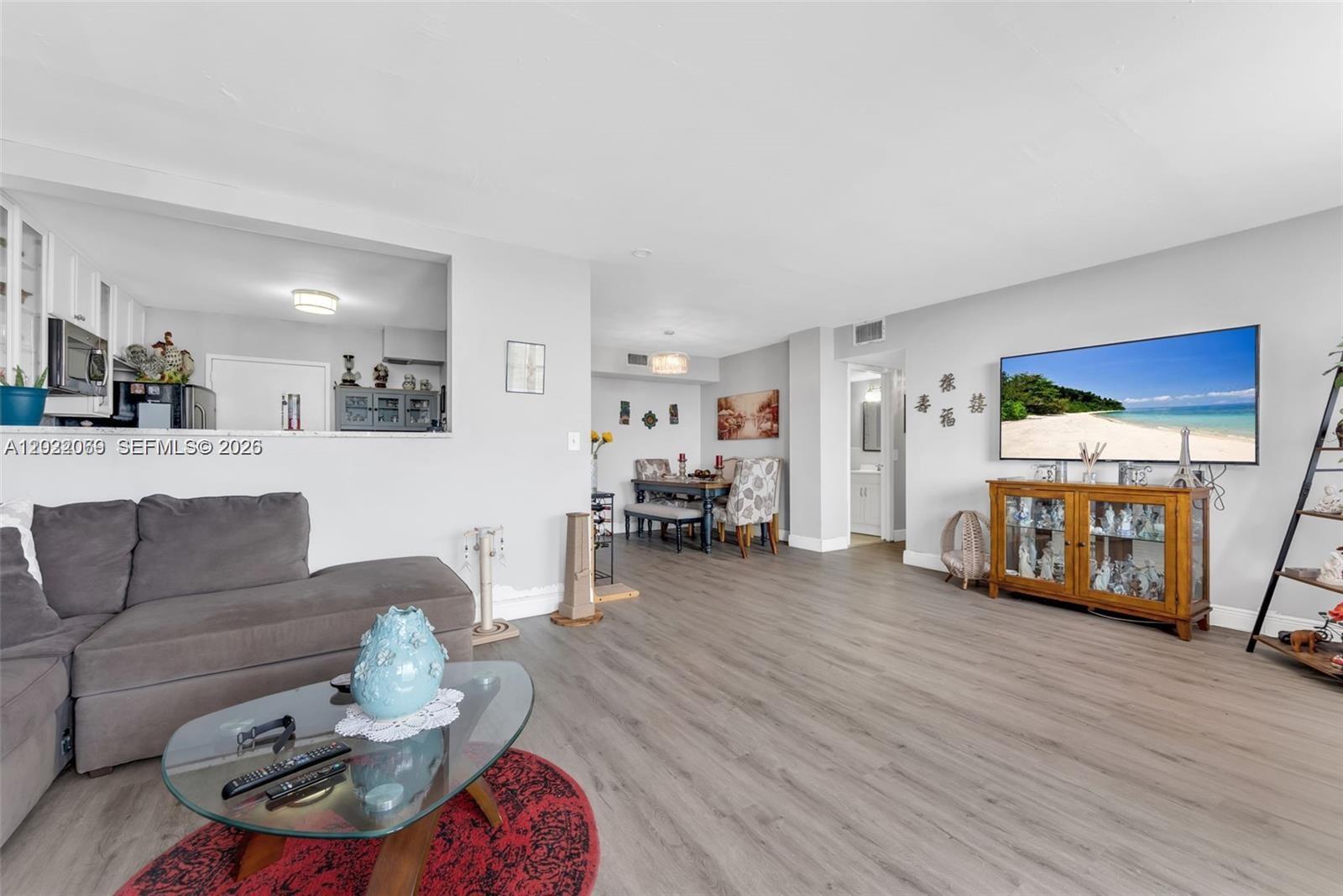 Property photo # 4