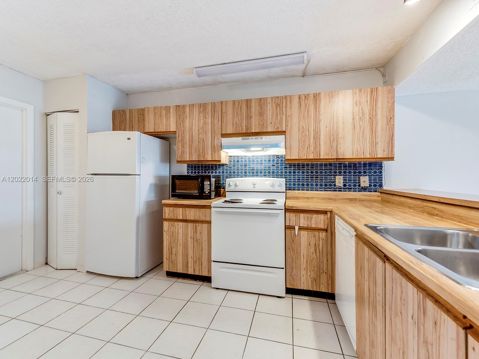 Property photo # 2