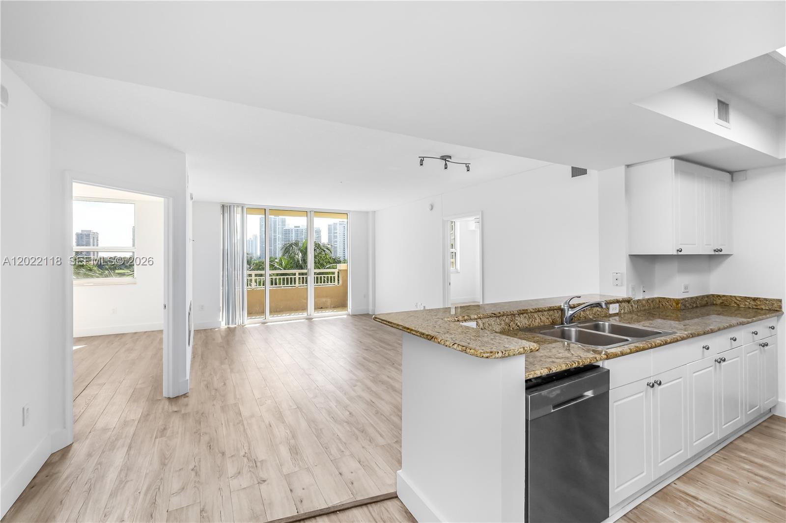 Property photo # 0