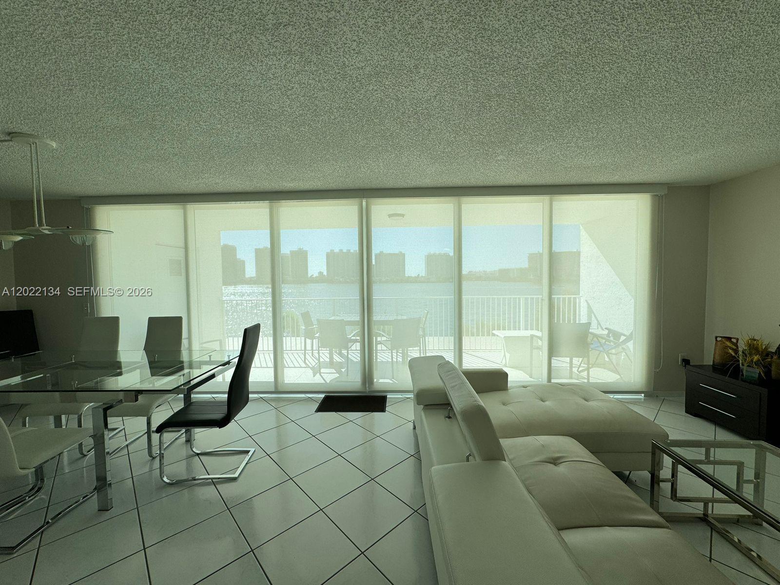 Le Laurier Condo