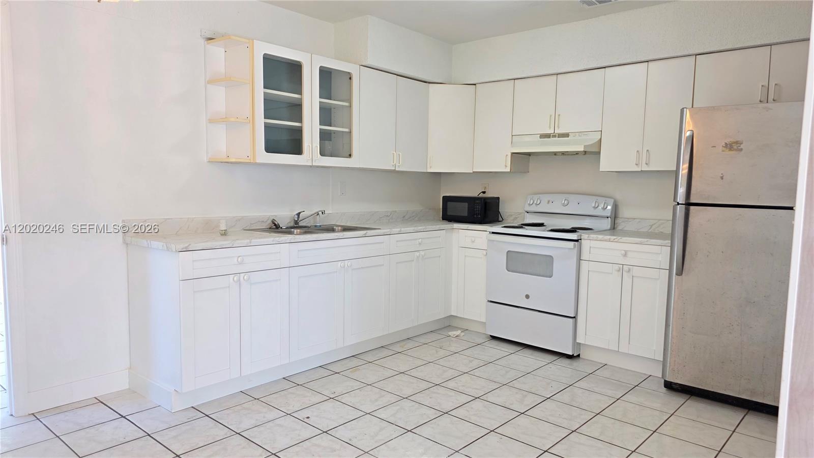 Property photo # 6