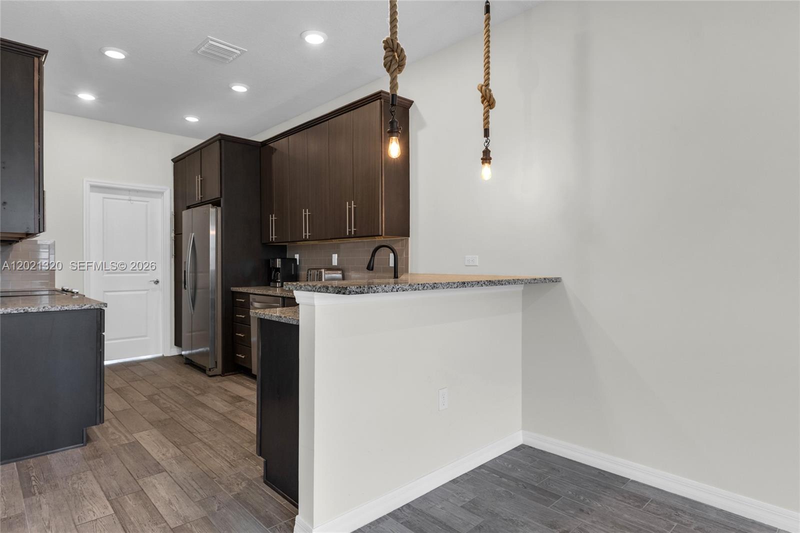 Property photo # 9