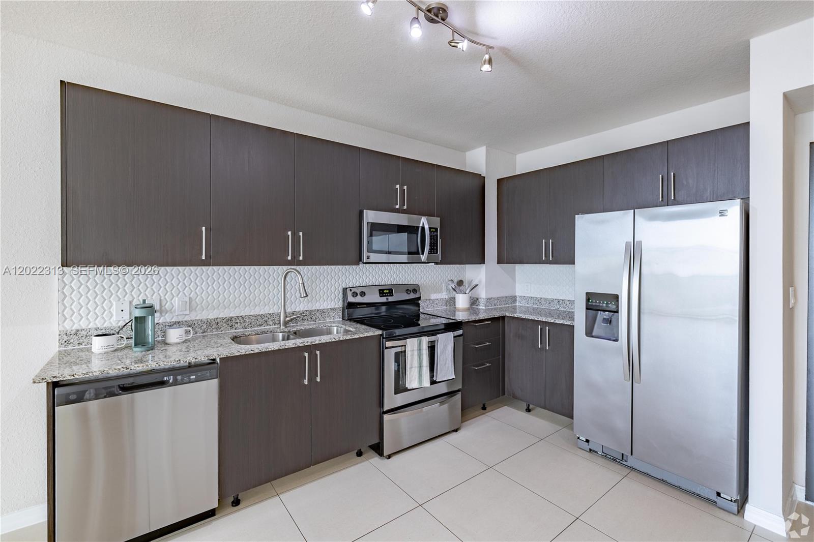 Property photo # 3