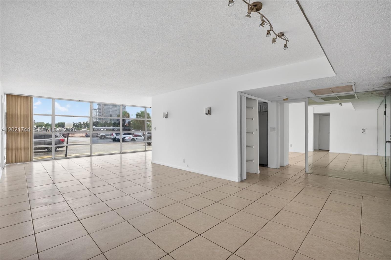 Desoto Park Condo