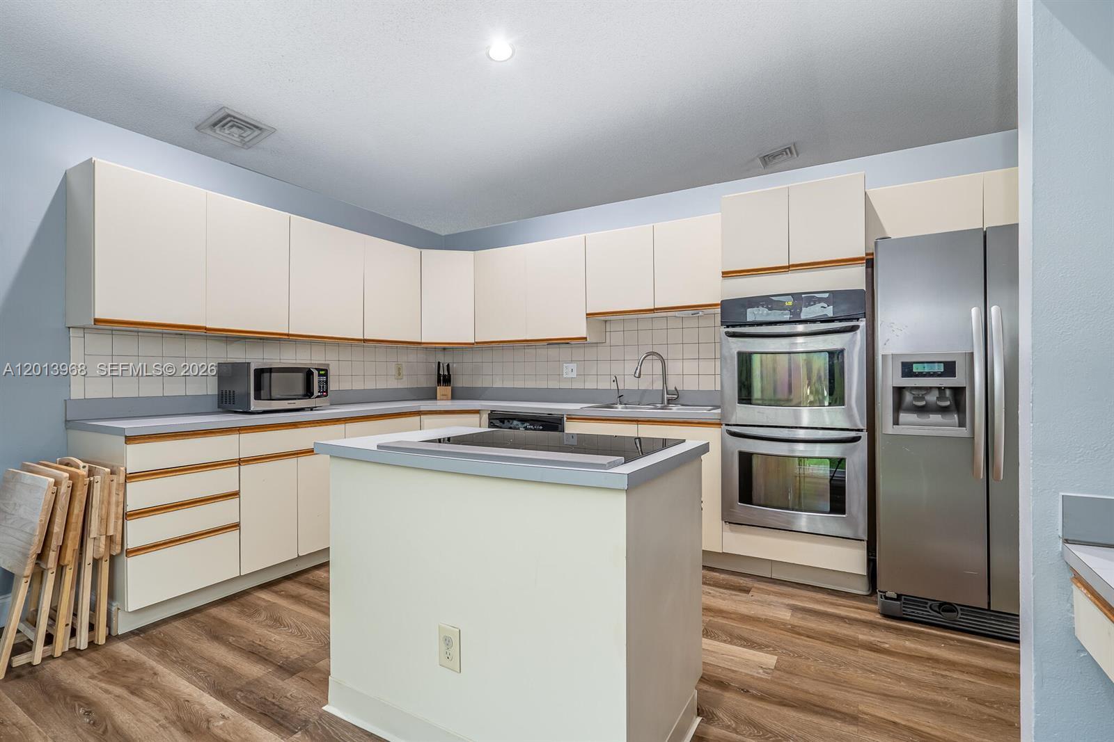 Property photo # 3