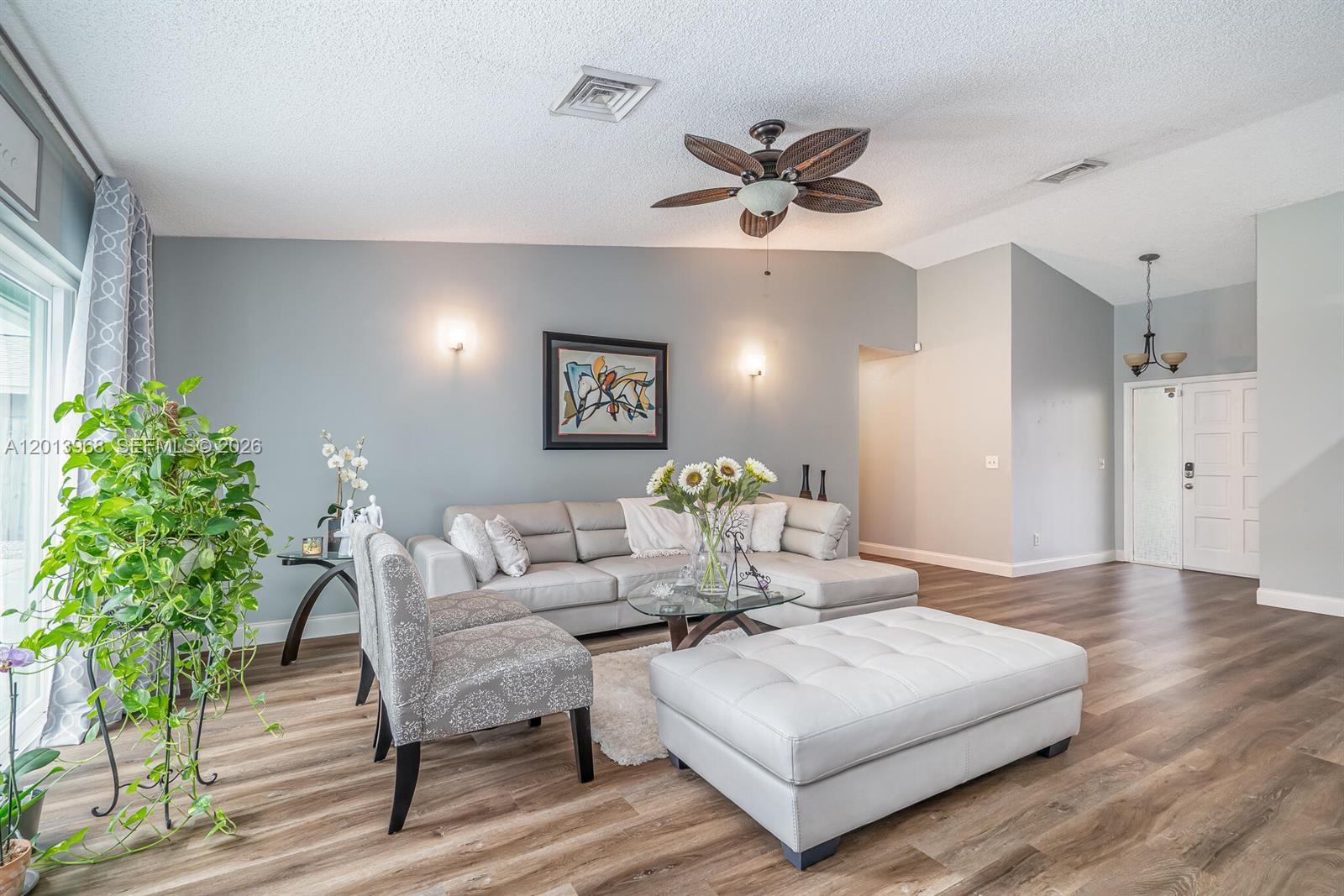 Property photo # 2