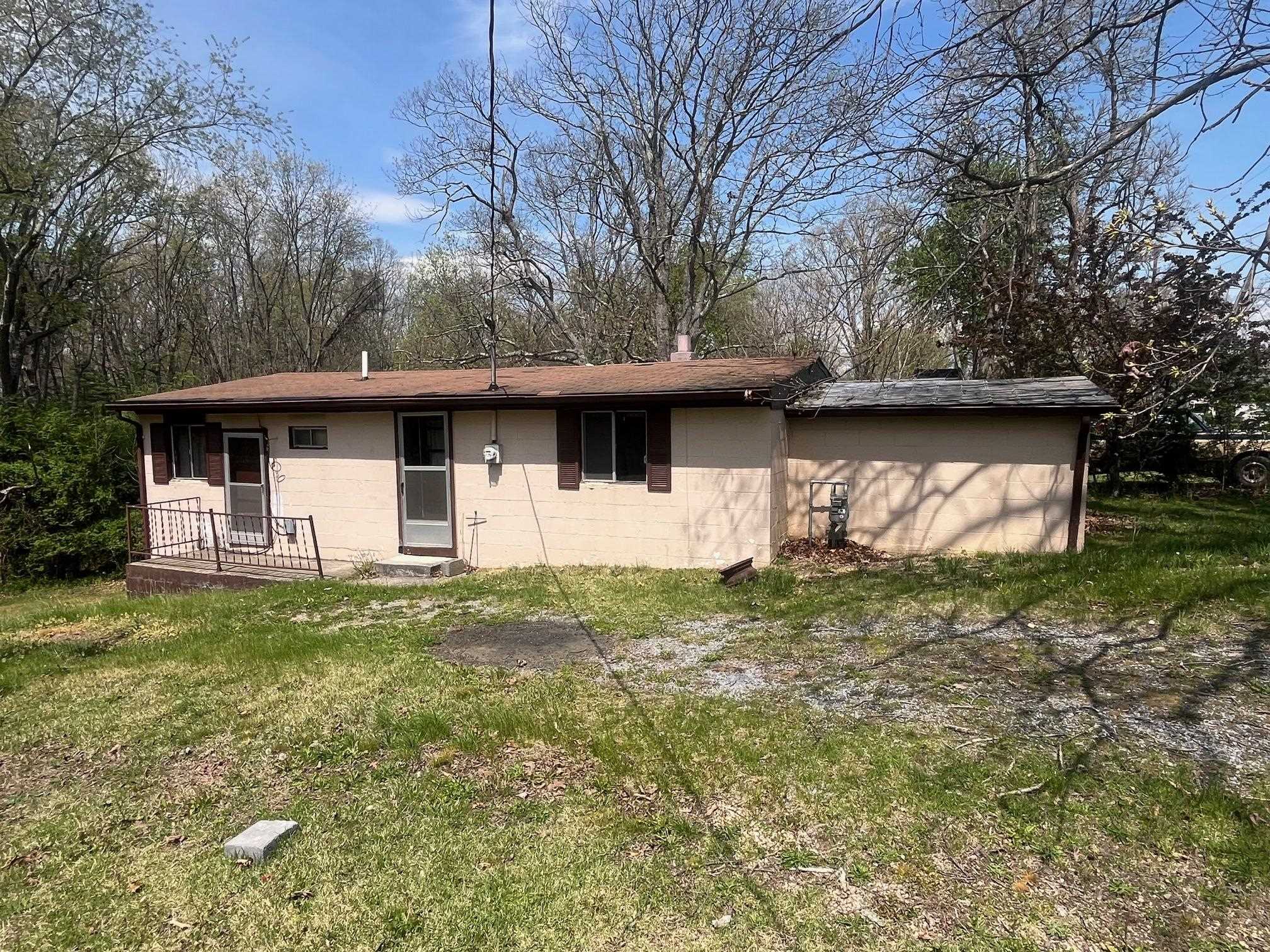 85 DODGE ST, Stuarts Draft, VA 24477