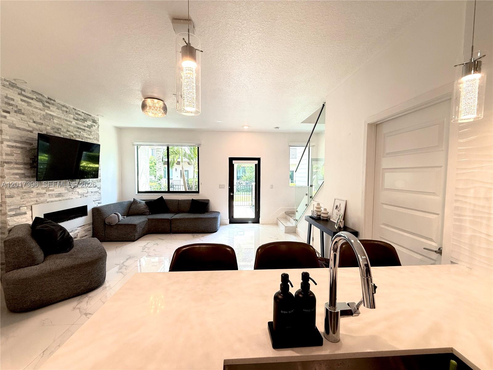 Property photo # 7