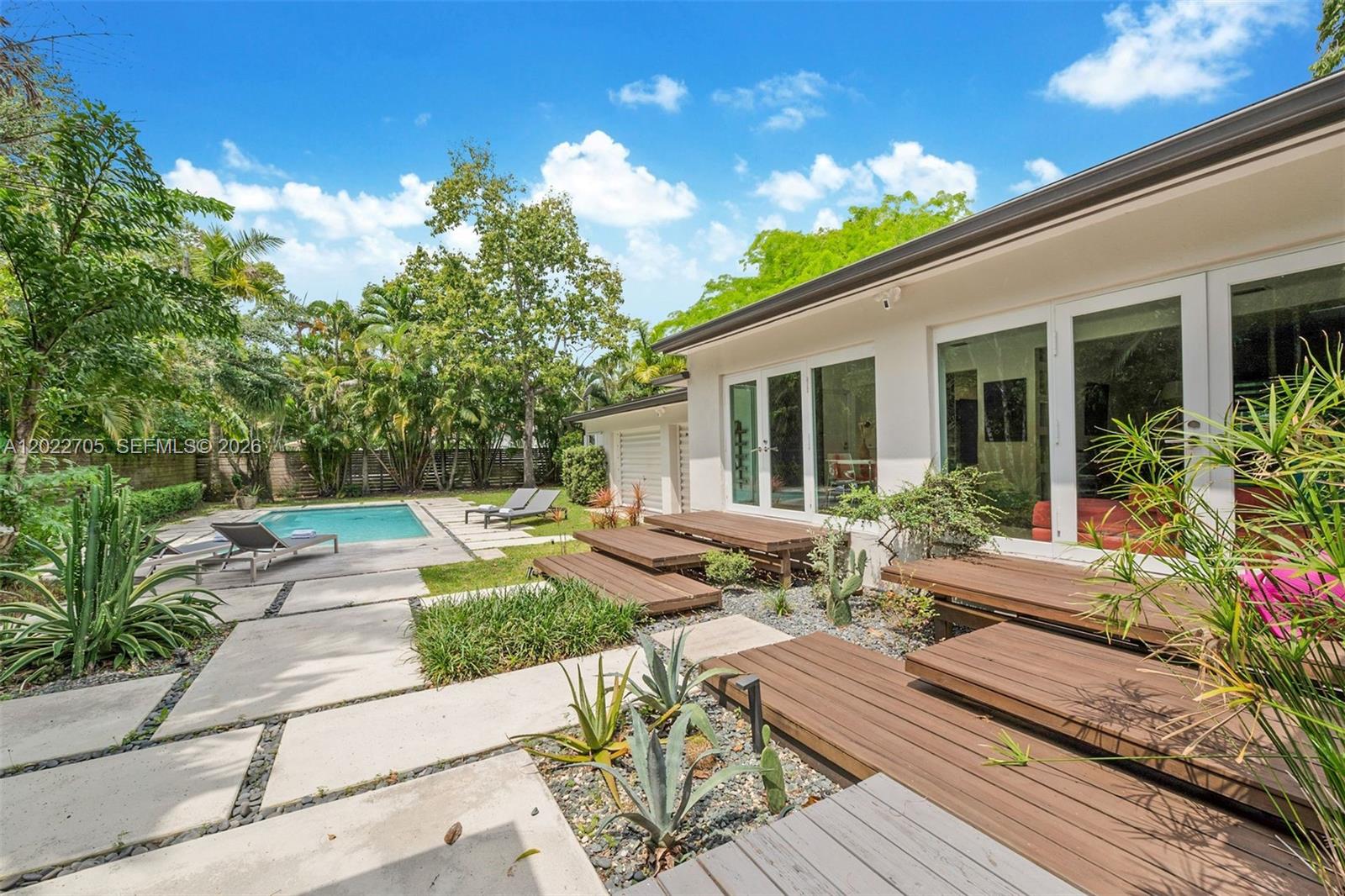 Property photo # 4