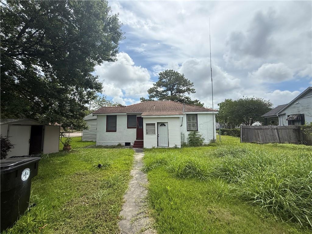Homes for sale in New Orleans, LA | 1401 Shirley Dr, New Orleans, LA 70114 | MLS# 2559130