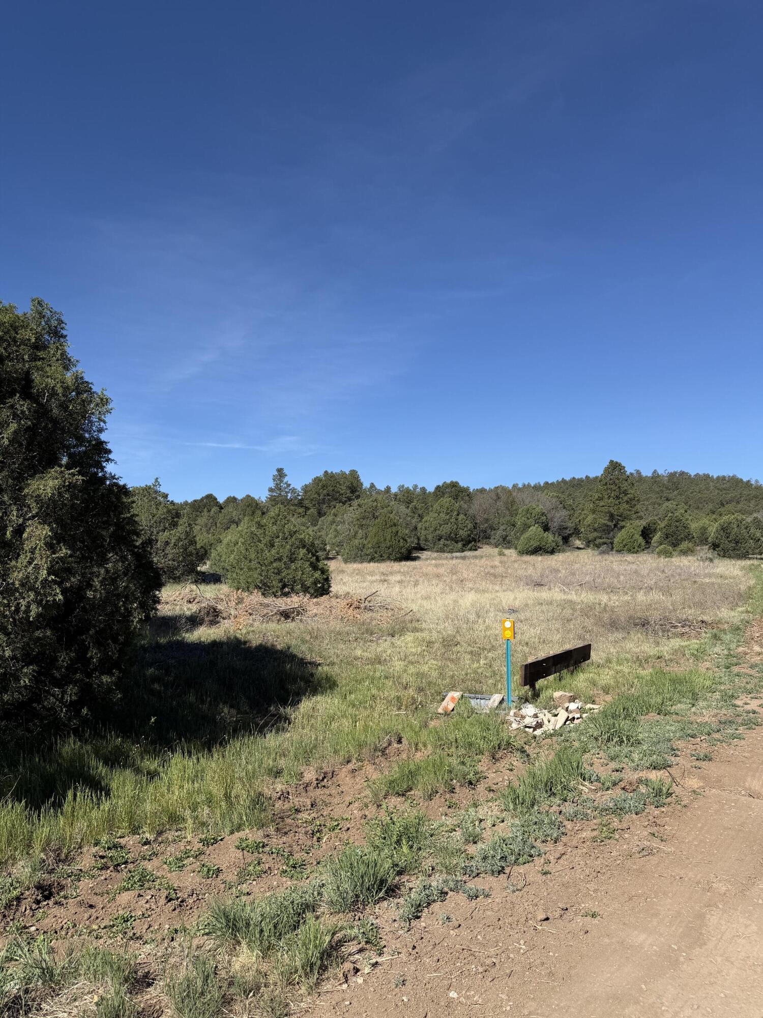 Photo 8 of Sale Pending at 7 Moots Ct, Tijeras, NM 87059 | MLS# 1103911 | Listing updated on 2026-09-10