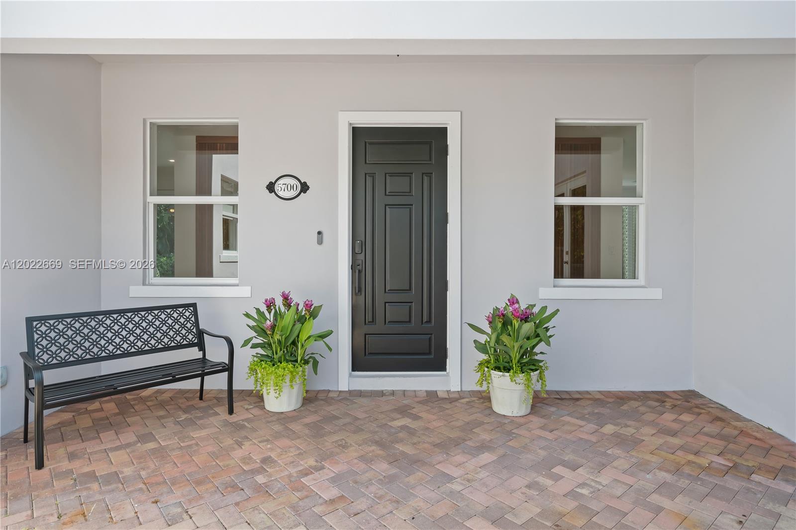 Homes for sale in South Miami, FL | 5700 Sw 86Th St, South Miami, FL 33143 | MLS# A12022669