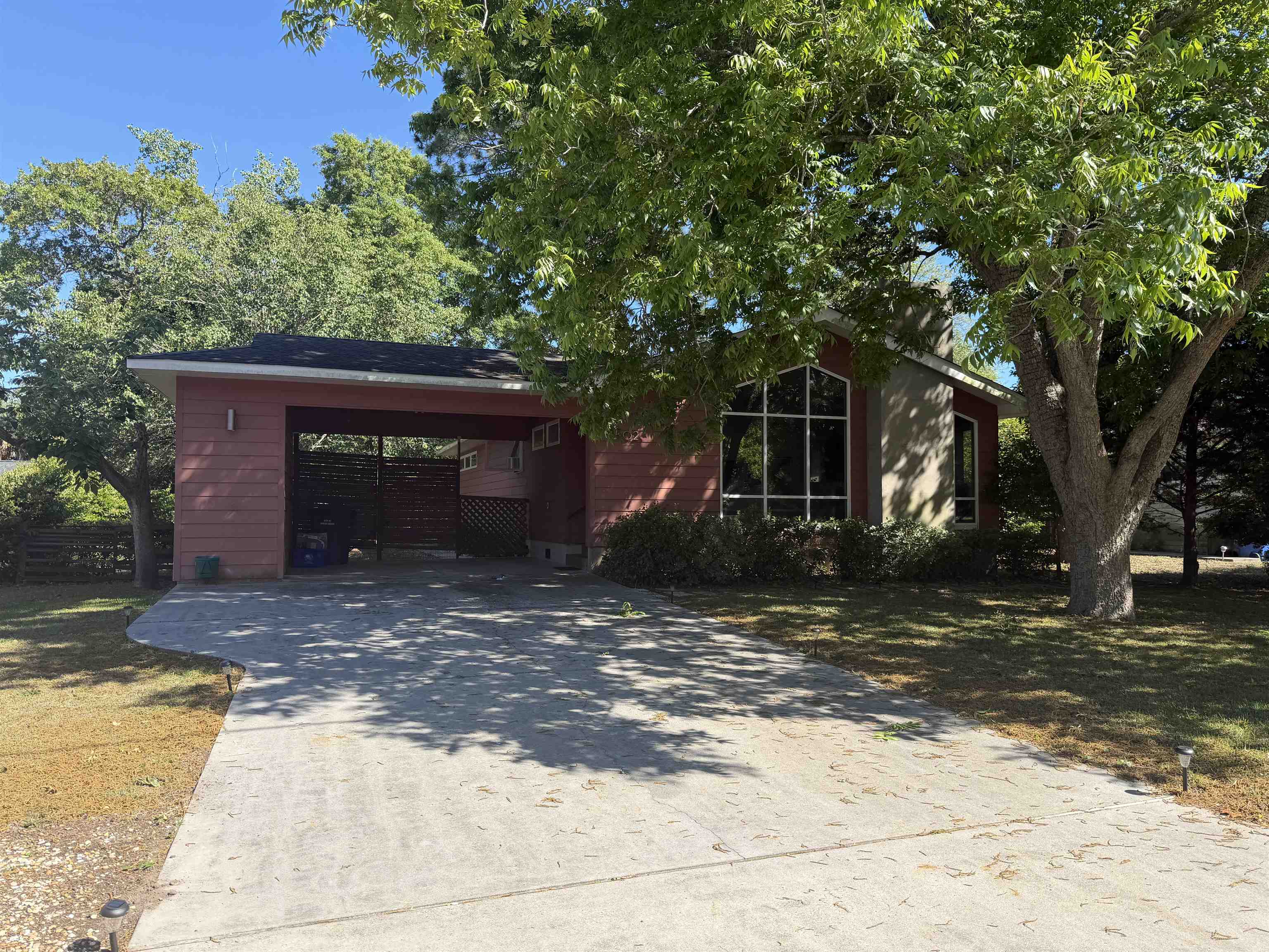 6502 Bryant St. Myrtle Beach, SC 29572