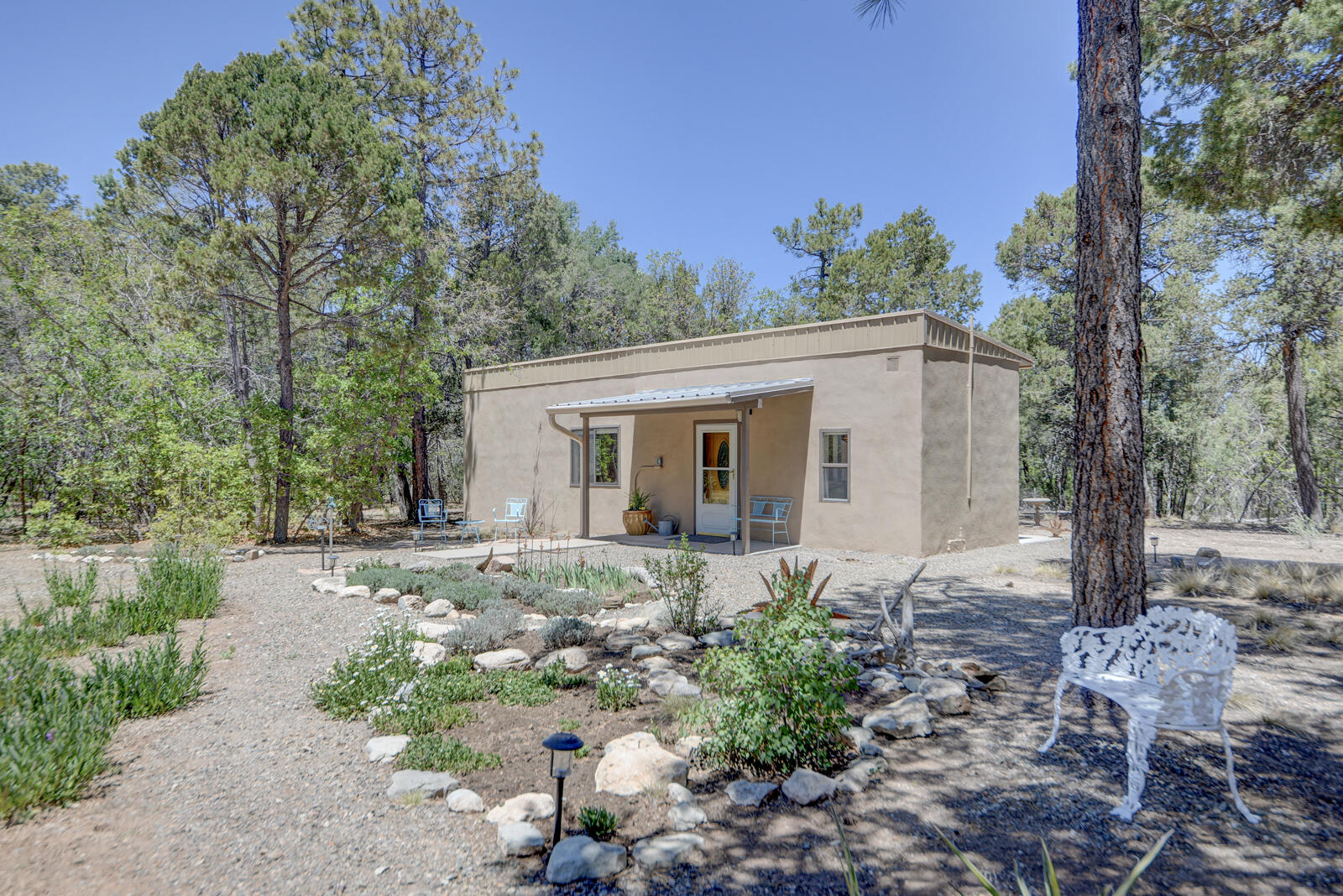 Homes for sale in Tijeras, NM | 17 Robinhood Ln, Tijeras, NM 87059 | MLS# 1103922