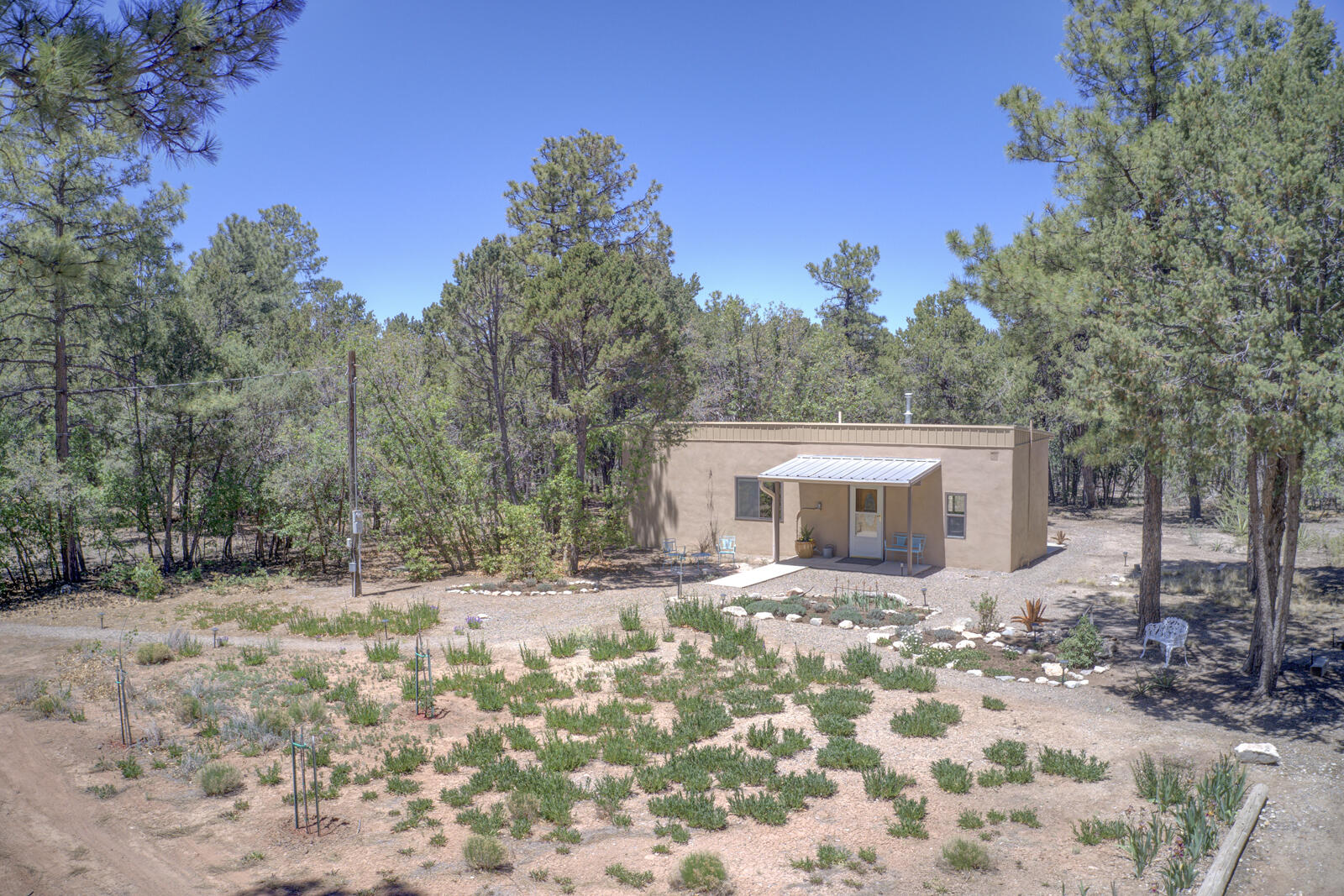 Homes for sale in Tijeras, NM | 17 Robinhood Ln, Tijeras, NM 87059 | MLS# 1103922