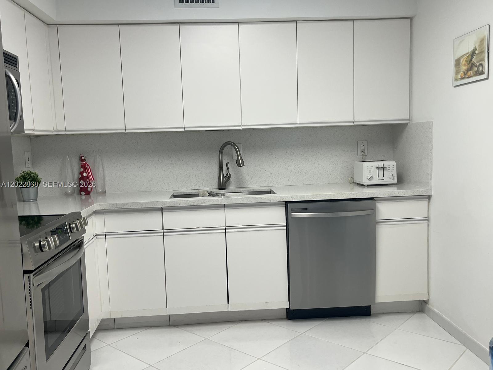 Property photo # 4