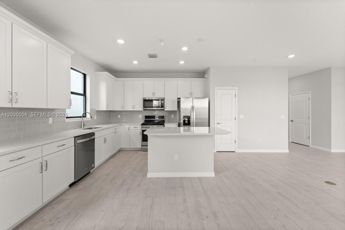 Property photo # 9