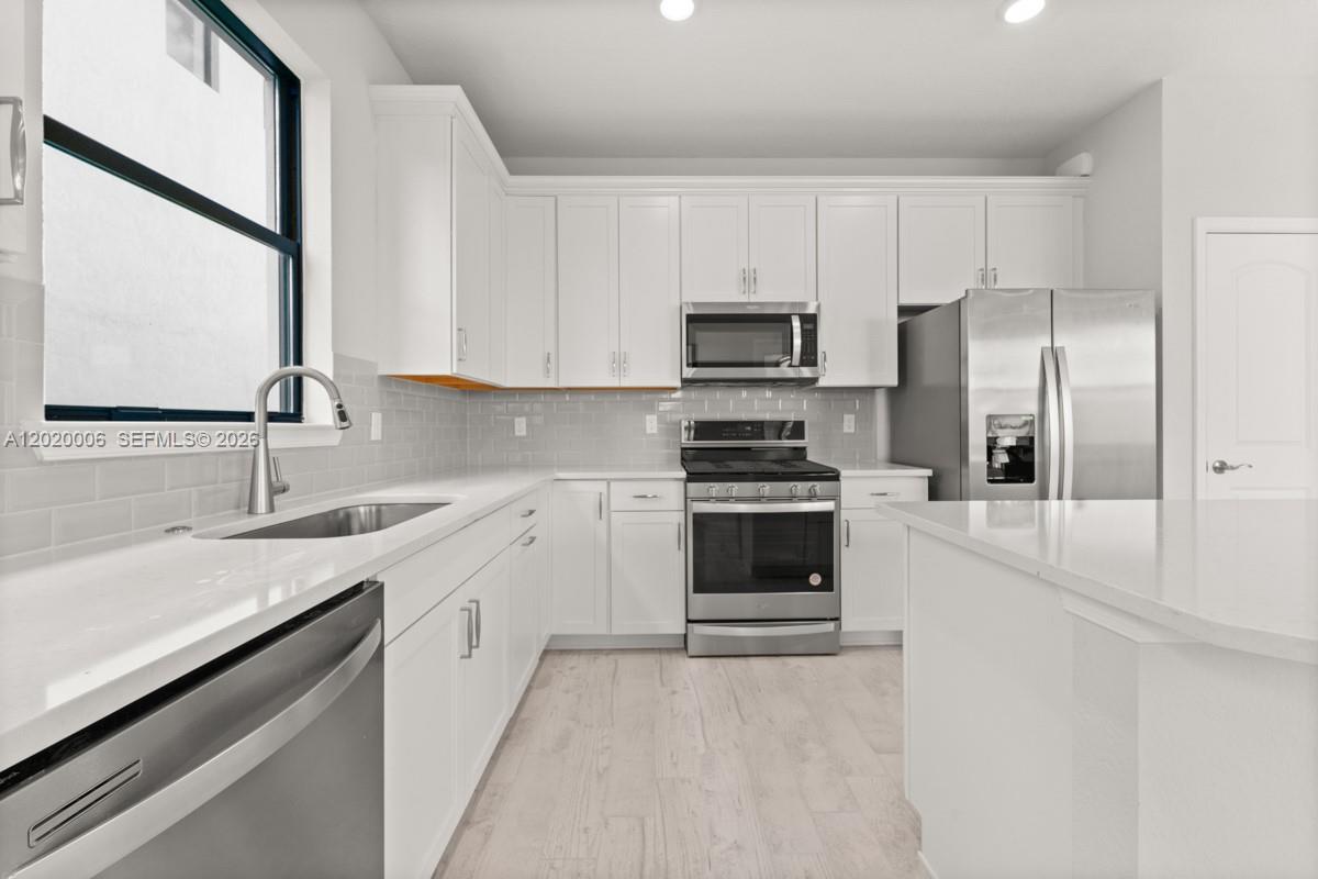Property photo # 4
