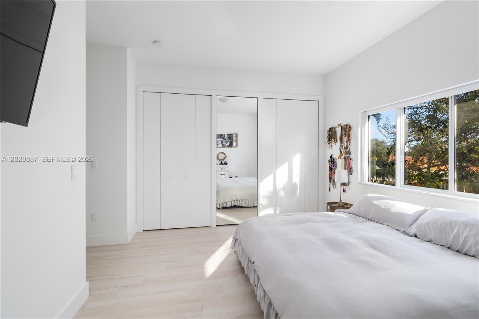 Property photo # 6