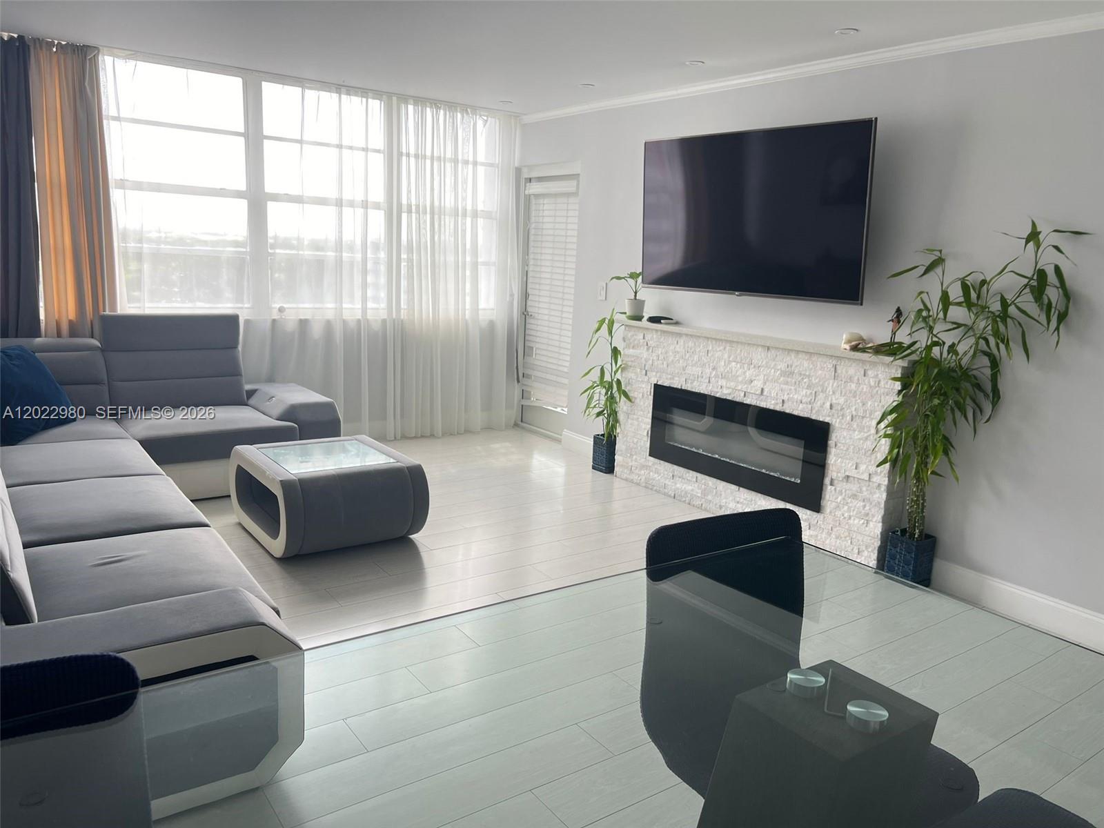 Buckley Towers Condo - Ea