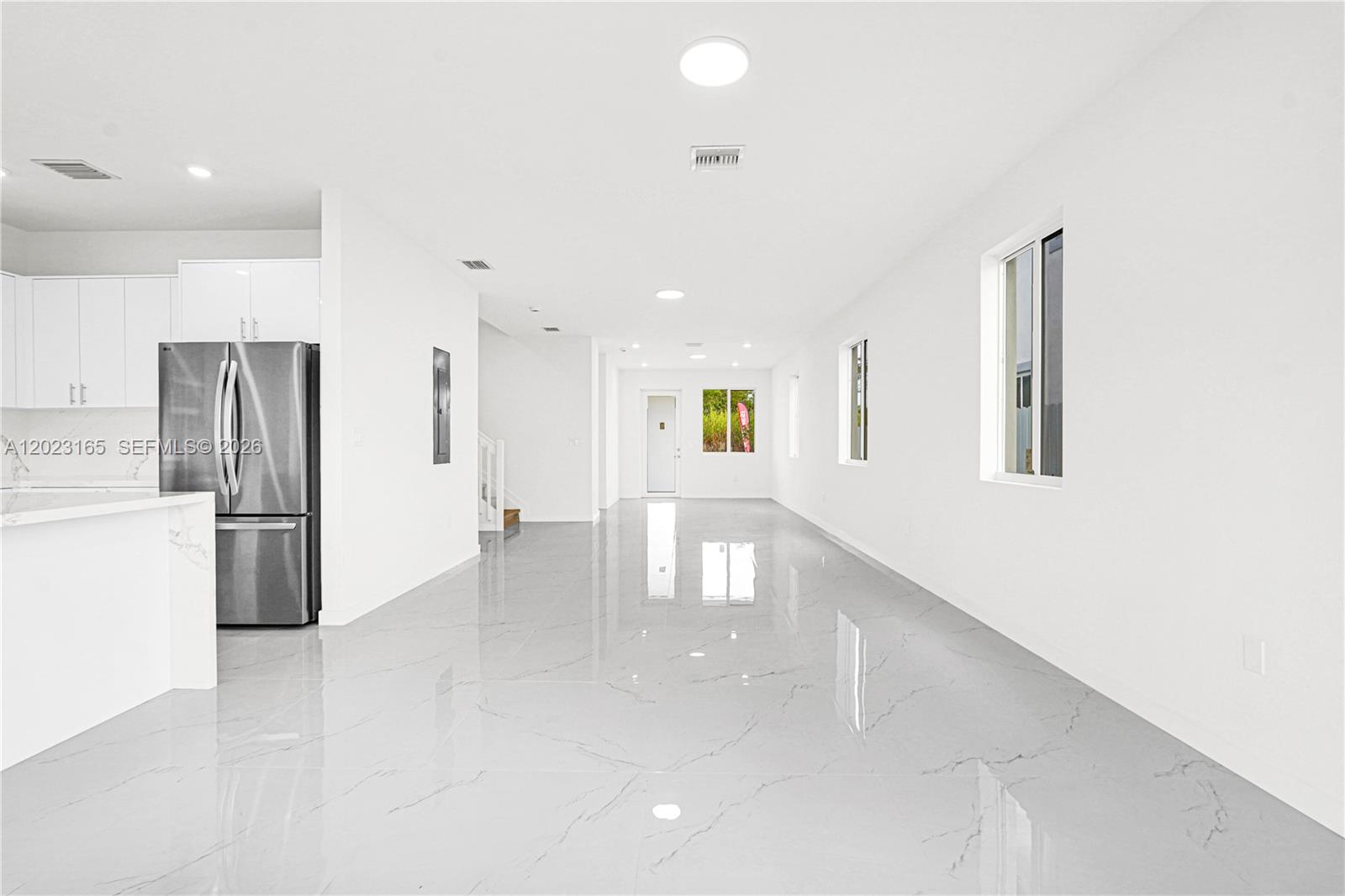 Property photo # 4